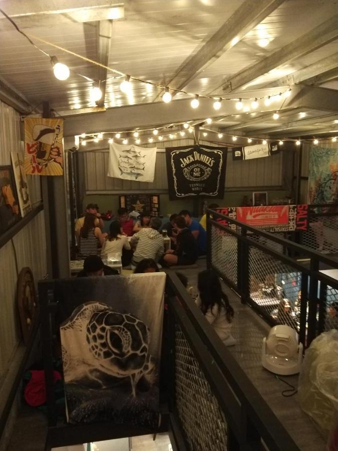 氮醉潛水酒吧旅宿joscubar Diving Hostel Сяолюцю Экстерьер фото